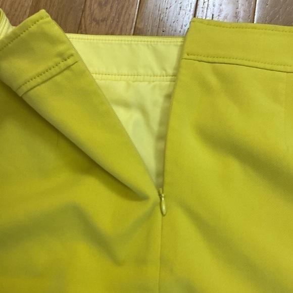Loft skirt mustard yellow midi lined skirt two front pockets woman’s size 12 p - Picture 8 of 8